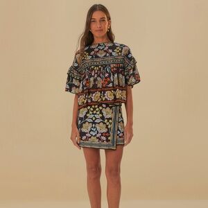 NWT farm Rio black flowery ruffle blouse